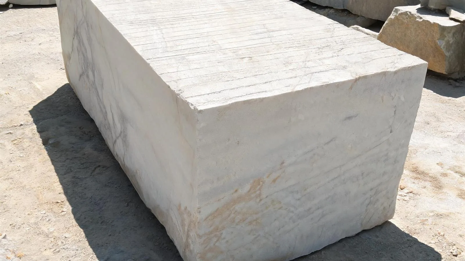Hanphar Crystal White Marble Blocks for Quarry Projects thumbnail 3
