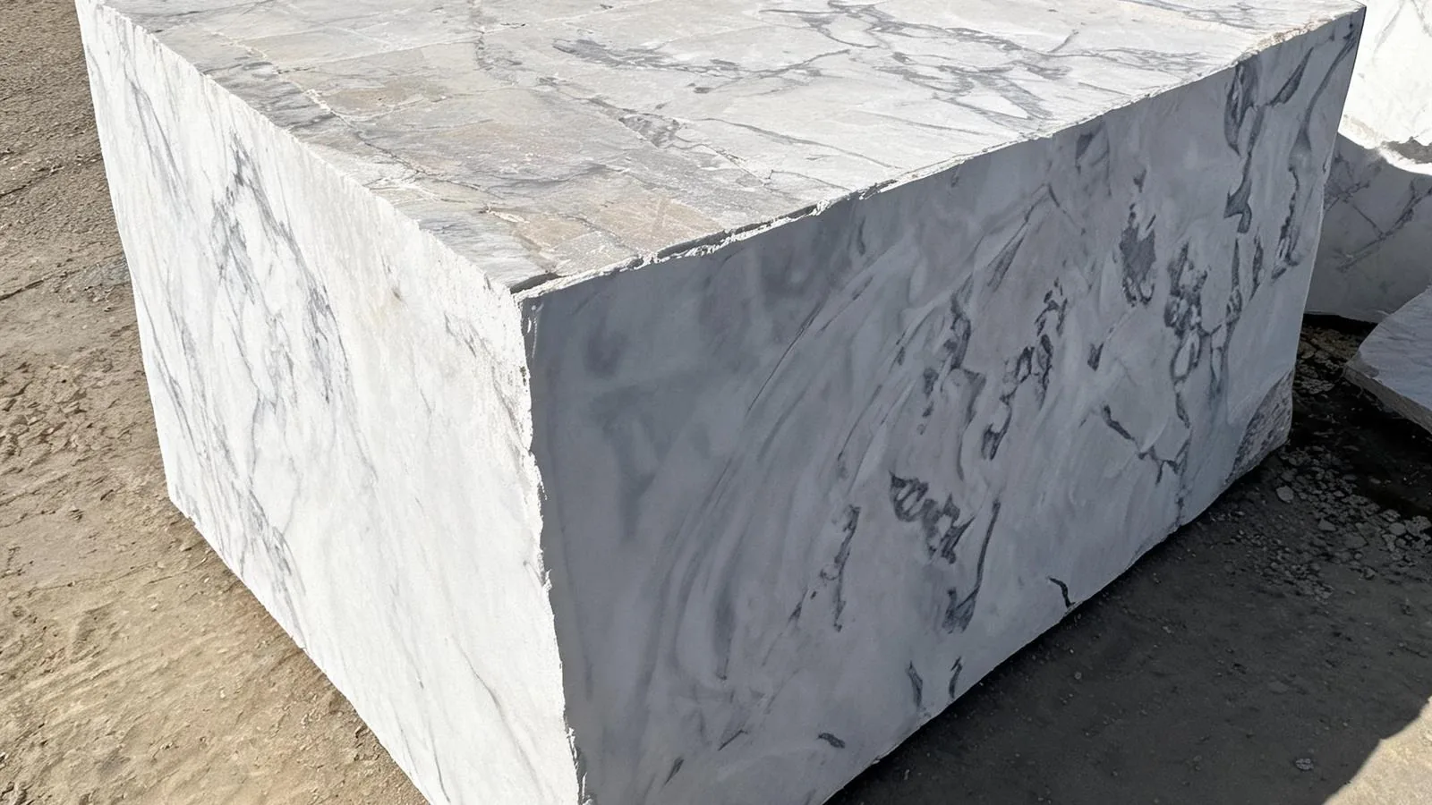 Dover White Marble, White Marble Blocks for Quarry Projects thumbnail 3