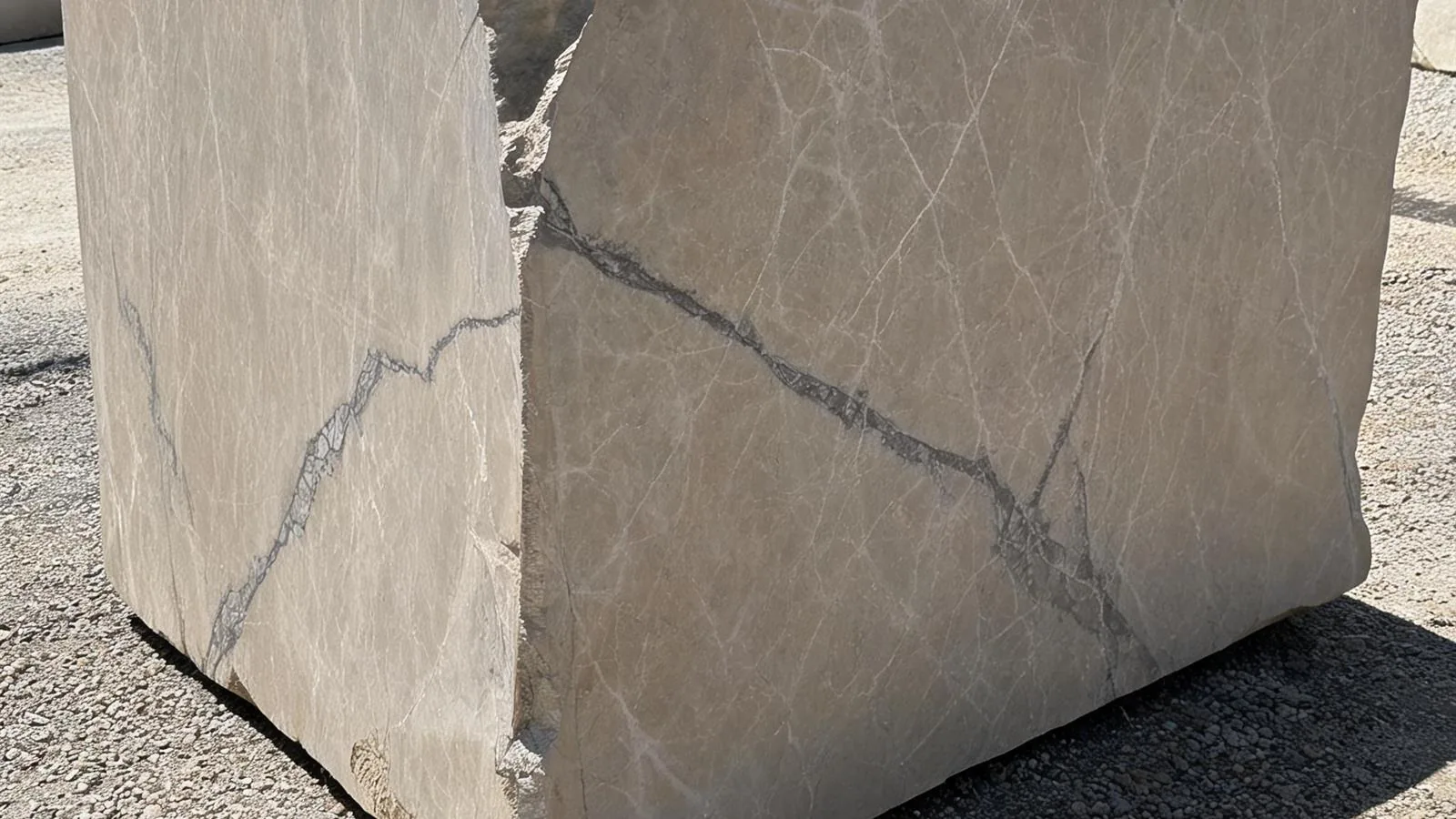 Patara Beige Light Emperador Marble Blocks for Quarry Projects