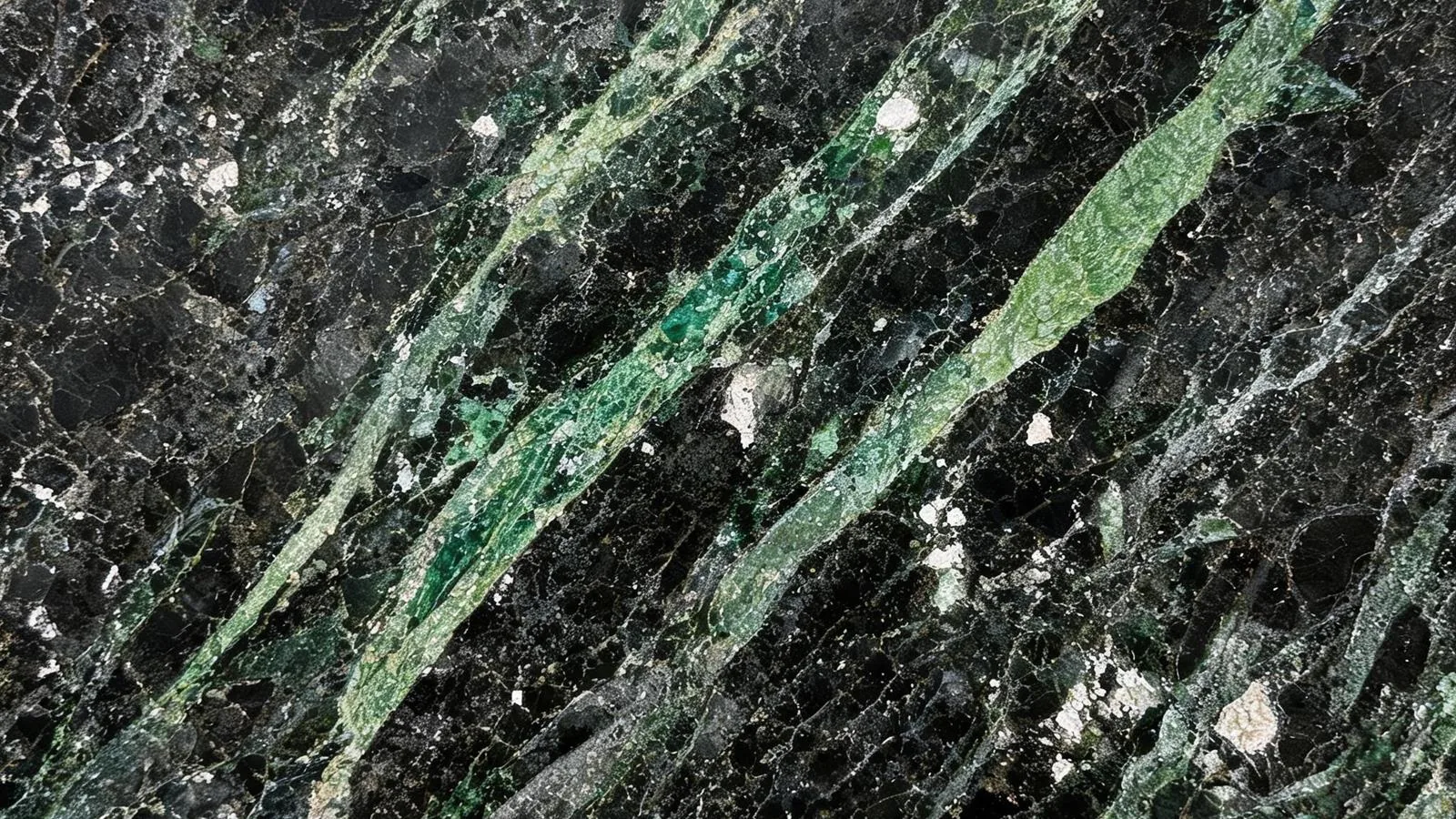 Green Oceanic Granite Tiles for Floor and Wall thumbnail 2